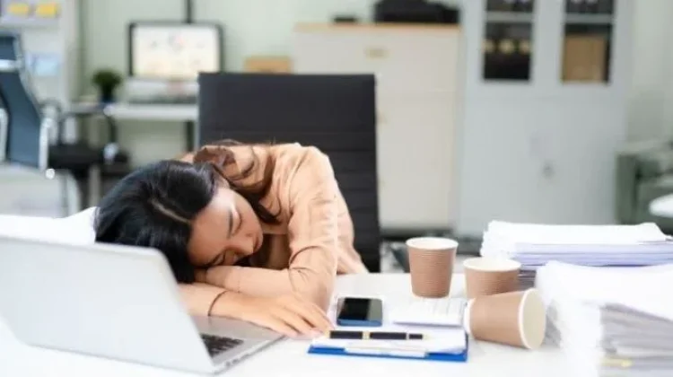 Tips Tidur Siang Berkualitas Ditengah Aktivitas Padat