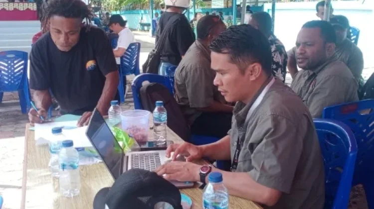 Bawaslu Yapen Buka Posko Layanan  Pemutakhiran Data