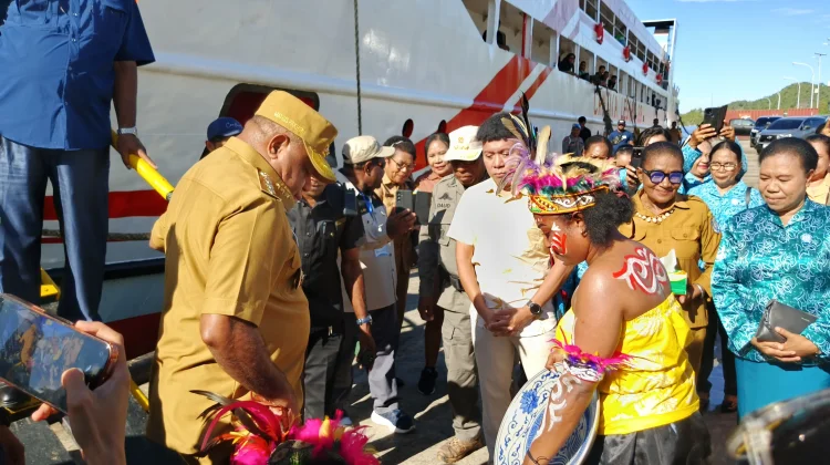 Gubernur Provinsi Papua Kunjungan Kerja Yapen