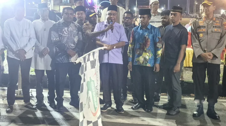 Bupati Yapen Tekankan Kerukunan saat Pelepasan Pawai Takbiran