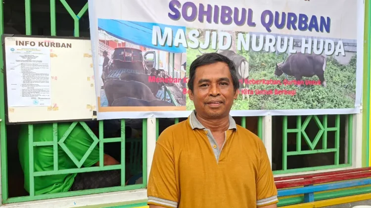 Masjid Nurul Huda Serui menjadi lokasi penyembelihan sapi bantuan Presiden RI