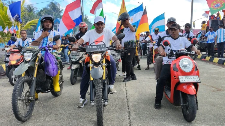 Bupati Waropen Lepas Konvoi Meriah Sambut Piala Dunia 2026