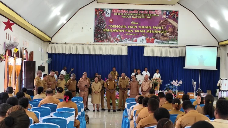 Tema Mimpi Besar Warnai Ibadah ASN Waropen