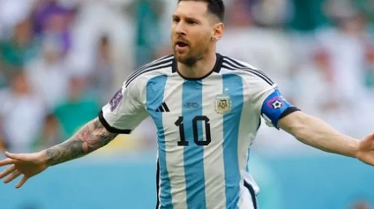 Performa Messi Gemilang, Argentina Hajar Aljazair 3-0