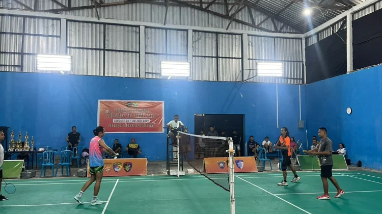 Babak Penyisihan Turnamen Badminton Polres Kepulauan Yapen