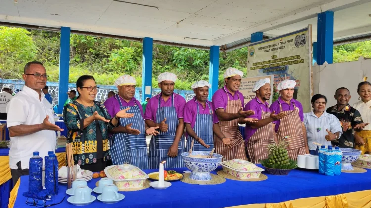 Lomba Memasak Papeda dan Ikan Kuah Kuning Semarakkan HUT ke-54 Klasis GKI Waropen