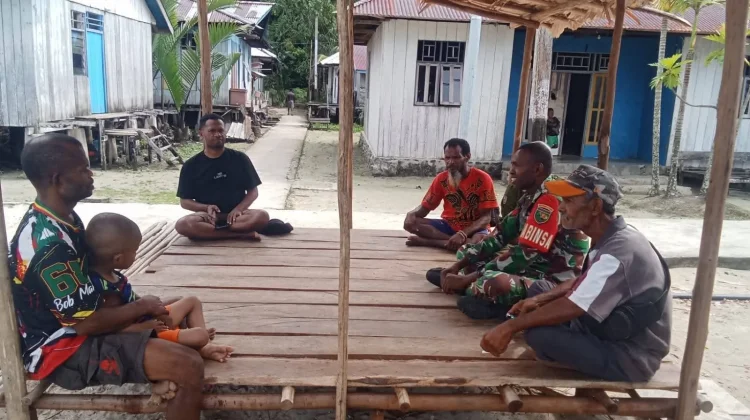 Babinsa Ansus Gaungkan Keselamatan Melaut dan Cinta Lingkungan