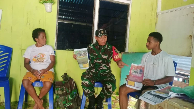 Babinsa Sosialisasikan Penerimaan Bintara dan Tamtama PK TNI AD Kampung Sarawand
