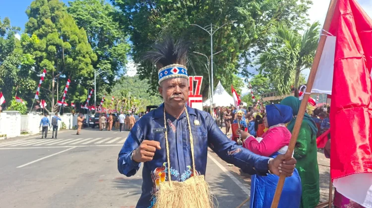 Pramuka Siap Dukung Pengibaran Bendera Merah Putih Yapen