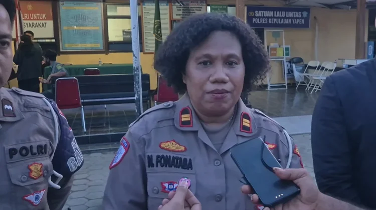 Komandan Upacara Iptu Novita Matangkan Persiapan Upacara HUT RI