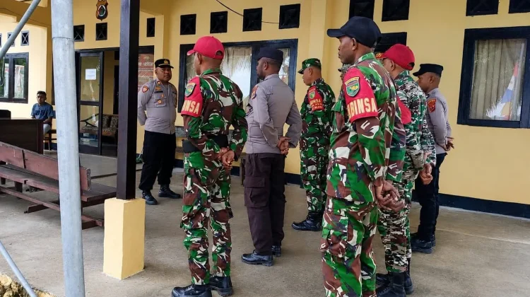 Sinergi TNI-Polri Perkuat Keamanan jelang HUT RI 81 Yapen Barat