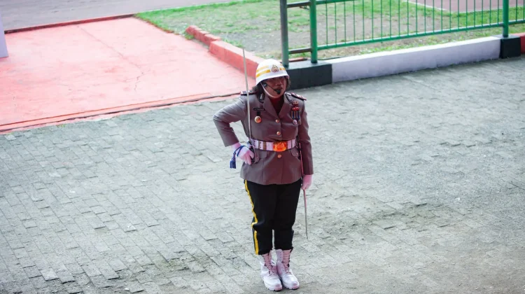 IPTU Novita Fonataba Polwan Pertama Komandan Upacara