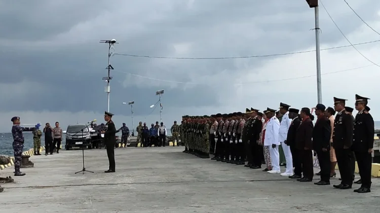 Pimpinan DPRK Waropen Ikuti Upacara Ziarah Laut