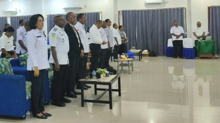 DPRK Waropen Dukung Sekolah Alkitab Layani Pedalaman