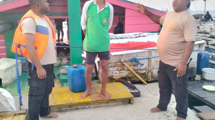 Hari Kedua, Polres Waropen Lanjutkan Pencarian Speed Boat Hanyut