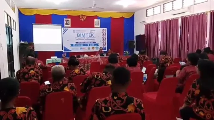 Kepala SMA Onate Serui Dorong Guru Terapkan Hasil Bimtek