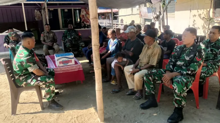 Koramil Serui Warga Pasir Putih Pencegahan Kebakaran