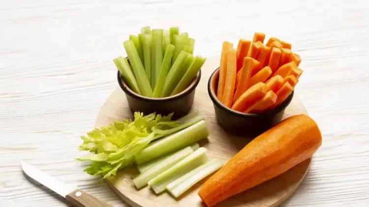 Detoks Alami dengan Segelas Jus Seledri di Pagi Hari