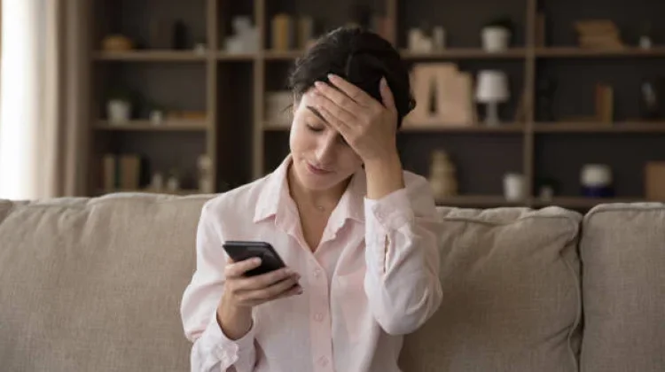 Paket Data Aktif, Aplikasi Tiba‑Tiba Terunduh? Ini Penyebabnya & Cara Atasinya
