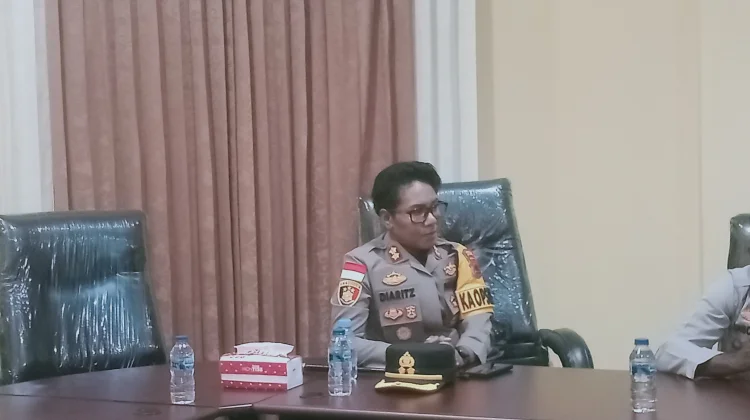 Kapolres Yapen Tegaskan Penertiban Miras Bukan Hentikan Ekonomi Warga.