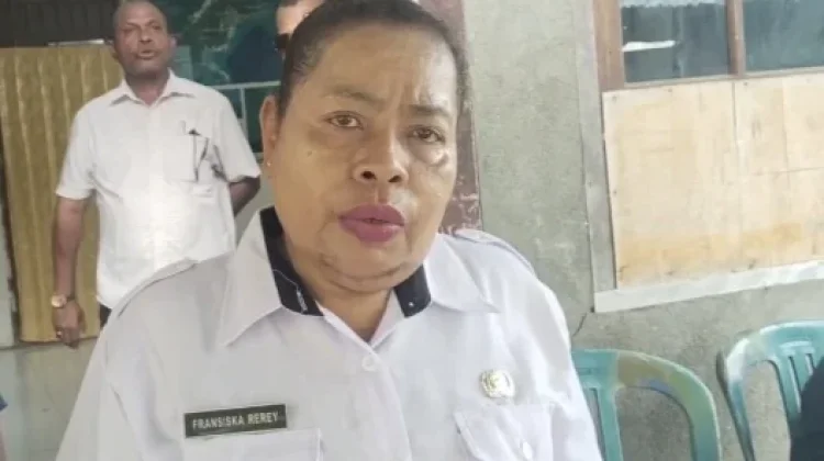 Pelaku Usaha Yapen Praktik Langsung Pengasapan Ikan