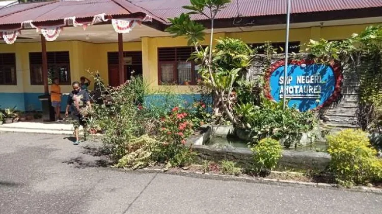 Kabut Asap Ancam Kesehatan Siswa, SMPN Anotaurei Tunggu Arahan