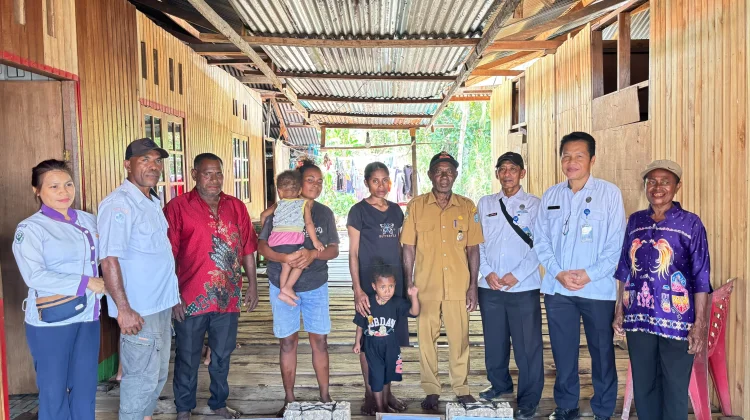 RRI Serui Kembali Salurkan Bantuan Natura untuk Anak Stunting