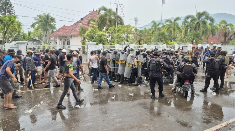 Polres Yapen Gelar Simulasi Sispamkota, Pastikan Kesiapan Pasukan