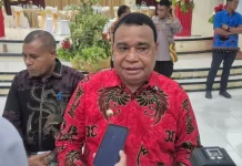 Bupati Yapen Jamin Gaji ASN Dibayar Tepat Waktu