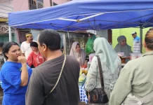 Ramadan Tiba, Lapak Takjil Dadakan Mulai Ramai Pembeli