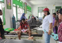 DPRK Waropen Berbagi Kasih Rayakan Paskah Bersama Pasien