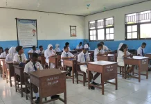 150 Siswa SMP Negeri Waren Waropen Ikuti Ujian Asesmen