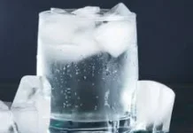 Mitos atau Fakta: Minum Es Bikin Gemuk?
