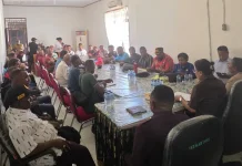 Pimpinan DPRK Waropen Terima Aspirasi Penetapan Kepala Distrik Wonti