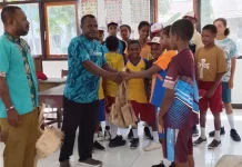 Noken Asal Yapen Dari Kulit Kayu Terancam Punah