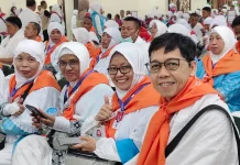 Kloter 27 UPG Jamaah Haji Papua Mulai Diberangkatkan dari Embarkasi Makassar