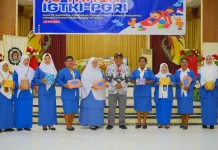 Ketua PGRI Yapen Ajak Guru Tetap Solid dan Perjuangkan Kesejahteraan Secara Berma