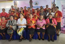 Ketua DPRK Waropen Apresiasi Ibadah dan Class Make-Up GOW