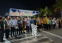 Bupati Yapen Lepas Pawai Takbiran Idul Adha 1447 H di Alun-Alun Serui