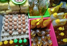 Minyak Bimoli Langka, Pedagang Waropen Soroti Harga Lampaui HET