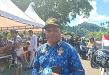 Kesbangpol Yapen Ajak Warga Kibarkan Bendera Merah Putih