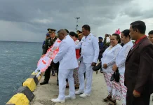 HUT RI 81 Waropen Upacara Siara Laut Kenang Jasa Pahlawan