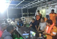 Kapolres Waropen Turun Langsung Cari Tiga Personel yang Diduga Hanyut