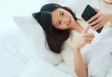 7 Cara Mengatasi Doomscrolling agar Kembali Produktif