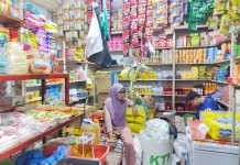 Sembako Yapen Cukup Tersedia Minyak Goreng Merek Kita Bimoli Langkah