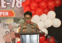 Kapolres Kepulauan Yapen Minta Polwan Tingkatkan Pelayanan