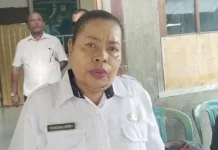 Pelaku Usaha Yapen Praktik Langsung Pengasapan Ikan