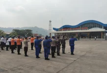 Peringati Harhubnas ,UPP Kelas II Serui Gelar Upacara Gabungan Pelabuhan Seru