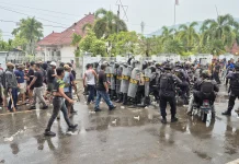 Polres Yapen Gelar Simulasi Sispamkota, Pastikan Kesiapan Pasukan