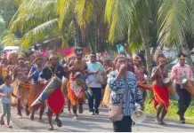 Jemaat Betania Mariadei Sambut Peserta Tour Balasan Wisata Rohani PW